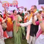 मंत्री गणेश जोशी ने कहा कि होली का यह पर्व हमें जीवन की नकारात्मकताओं को त्यागकर सकारात्मकता को अपनाने की प्रेरणा देता है