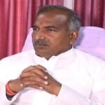 आरोपों से घिरे पांडे, मुद्दा बदलने की कोशिश?बड़े चेहरों पर हमला तेज
