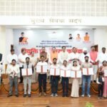 नकल माफियाओं पर प्रहार और युवाओं को रोजगार का अधिकार,  धामी मॉडल की हो रही सराहना