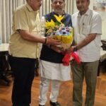राजीव महर्षि ने कर्नाटक के मुख्यमंत्री डी.के. शिवकुमार से की शिष्टाचार भेंट, चारधाम यात्रा का दिया निमंत्रण