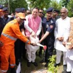मुख्यमंत्री धामी ने एनडीआरएफ परिसर में किया पौधरोपण, बोले—पर्यावरण संरक्षण ही आने वाली पीढ़ियों की सुरक्षा की आधारशिला