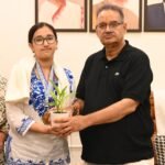 कैबिनेट मंत्री गणेश जोशी ने अनुष्का ओटानी को गोल्ड मेडल जीतने पर किया सम्मानित