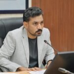 जिलाधिकारी डॉ. आशीष चौहान ने सिंगल यूज प्लास्टिक के उत्पादन, भंडारण, आपूर्ति और उपयोग की पूरी श्रृंखला पर कार्रवाई के दिए निर्देश