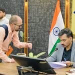 पड़ोसी पर जमीन कब्जाकर दीवार बनाने का आरोप, डीएम ने एसडीएम को सौंपी जांच